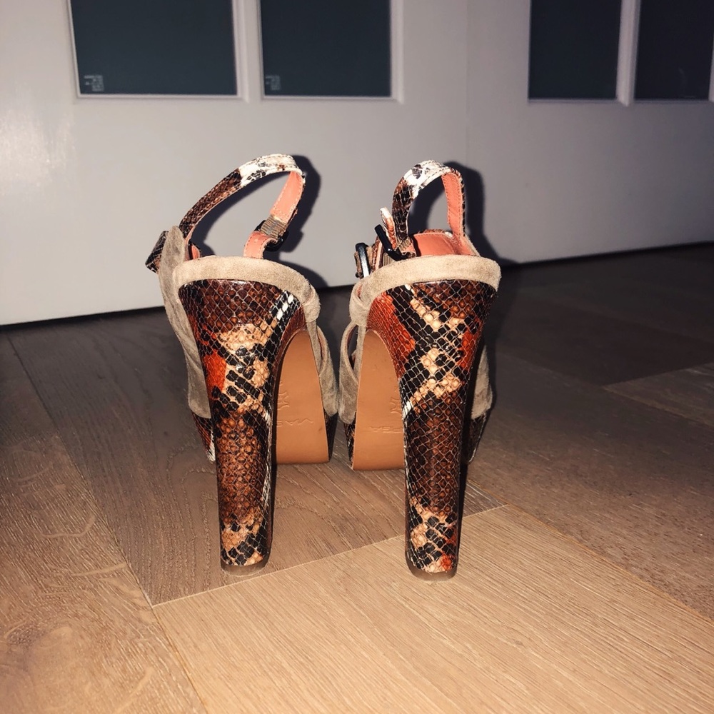 VIA SPIGA pumps worn TWICE